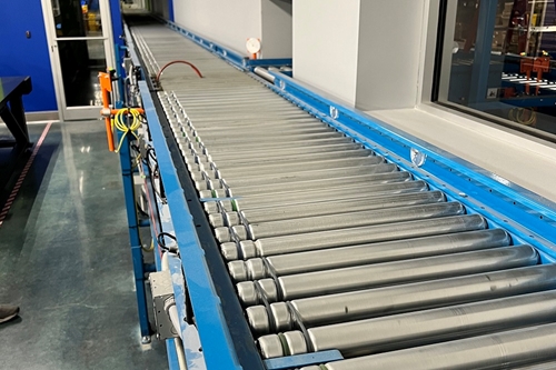 Hytrol 24-volt accumulation conveyor